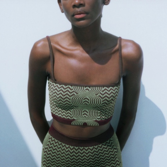 Zara knit tank crop top - size m/l - Picture 3 of 7